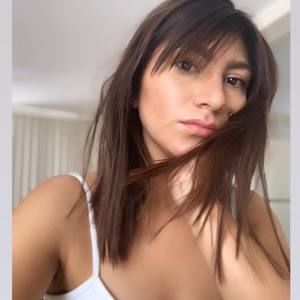 Meet your Posher, Manuela